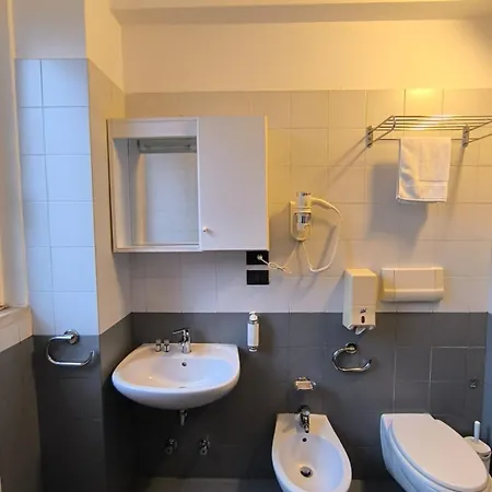 Hotel Ospitalità San Tommaso d'Aquino Bologna Esterno foto