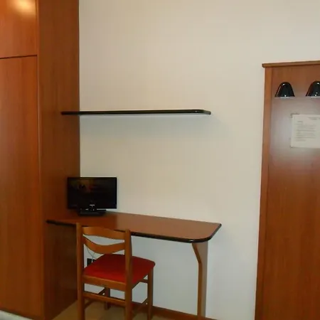 Hotel Ospitalità San Tommaso d'Aquino Bologna Camera foto