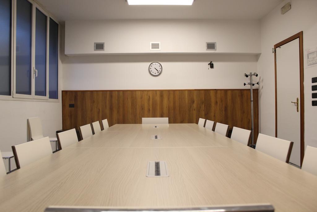 Ospitalità San Tommaso D'aquino Hotel Bolonha
